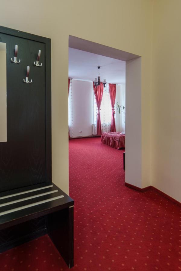 Hotel Rubin*** Gheorgheni  Exteriör bild